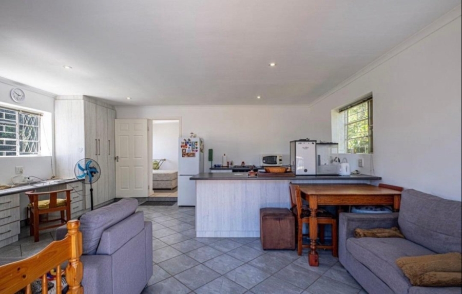5 Bedroom Property for Sale in Vanes Estate Eastern Cape